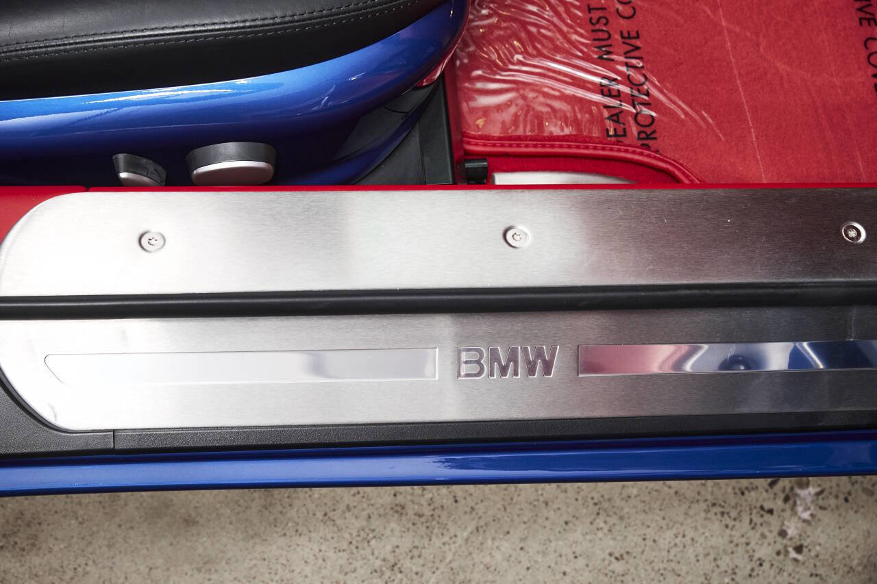 Used 2002 BMW Z8 image 91