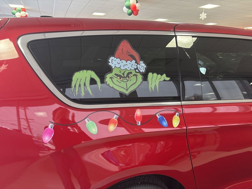 New 2026 Chrysler Pacifica Select image 43