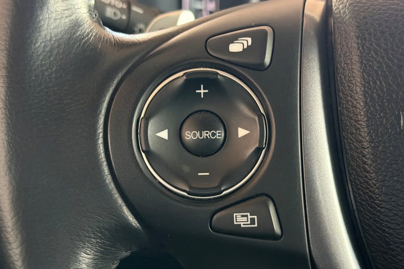 Used 2023 Honda Ridgeline RTL-E image 32