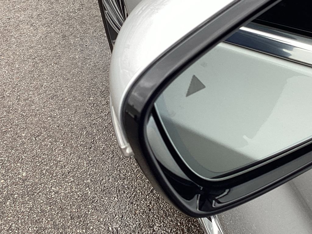 Used 2020 BMW 530i xDrive w/ Convenience Package image 36