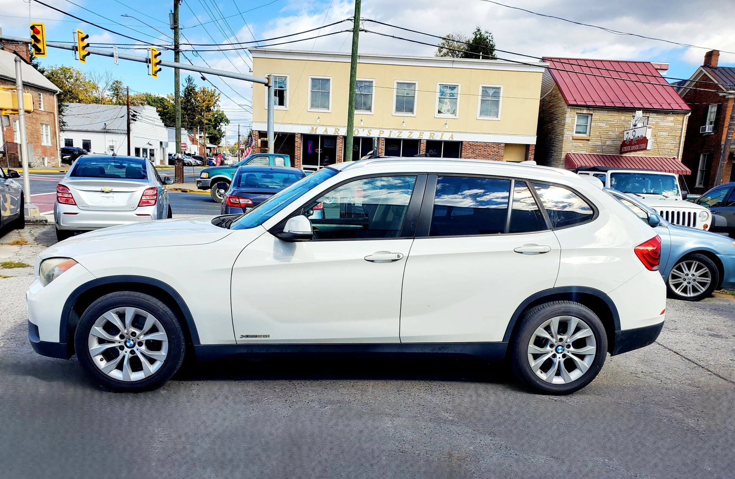 Used 2013 BMW X1 xDrive28i AWD/4WD image 2
