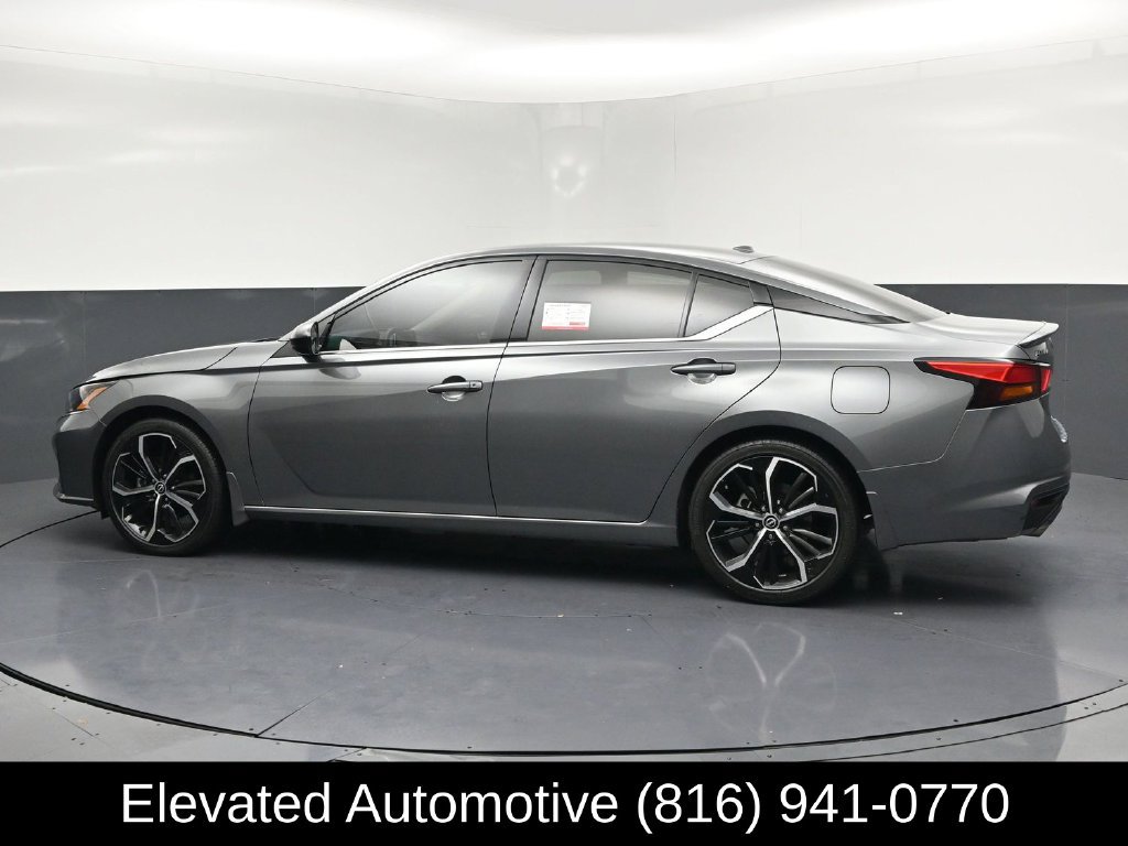 Used 2023 Nissan Altima 2.5 SR FWD image 26