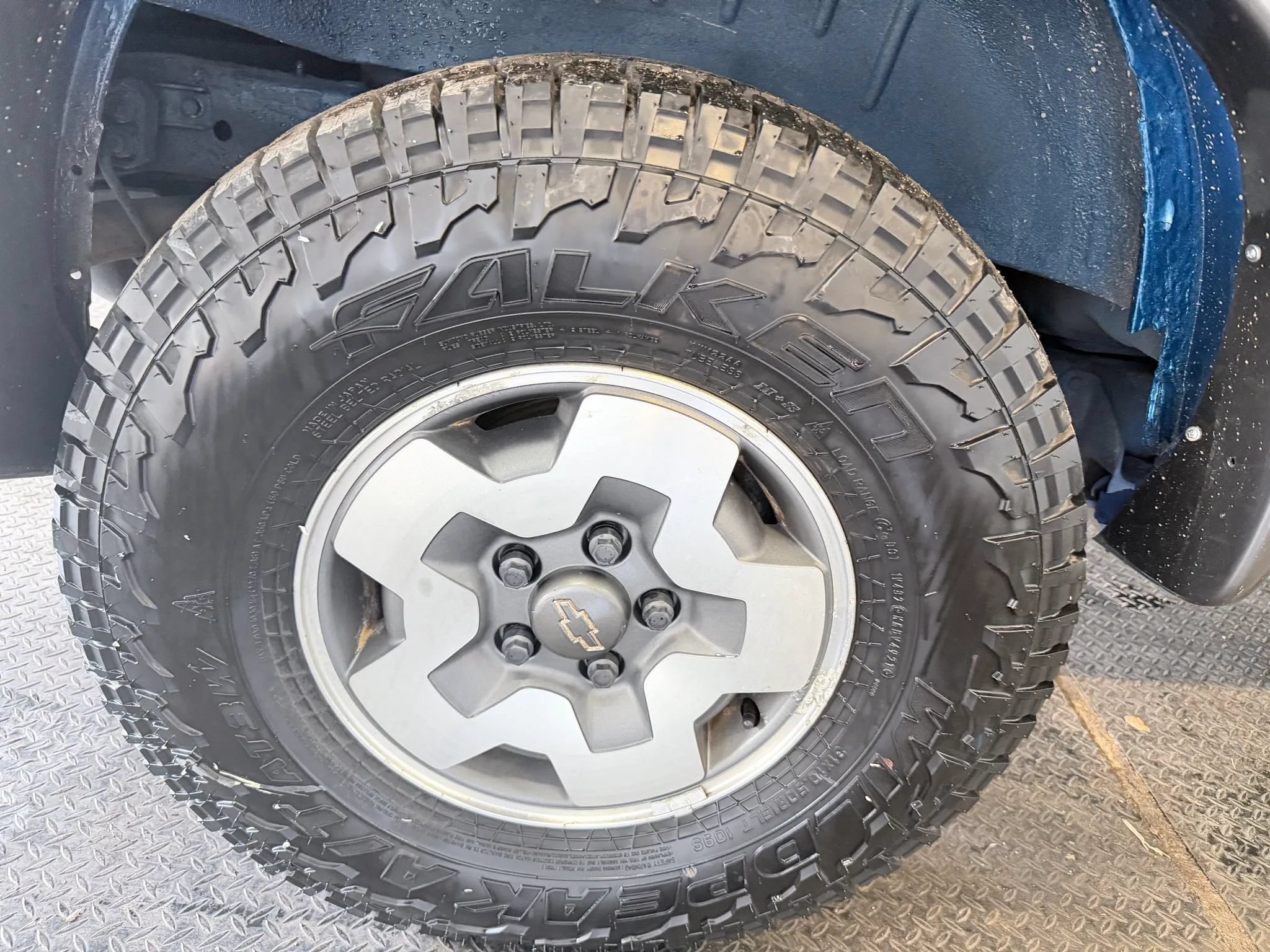 Used 2001 Chevrolet Blazer LS w/ Preferred Equipment Group AWD/4WD image 34