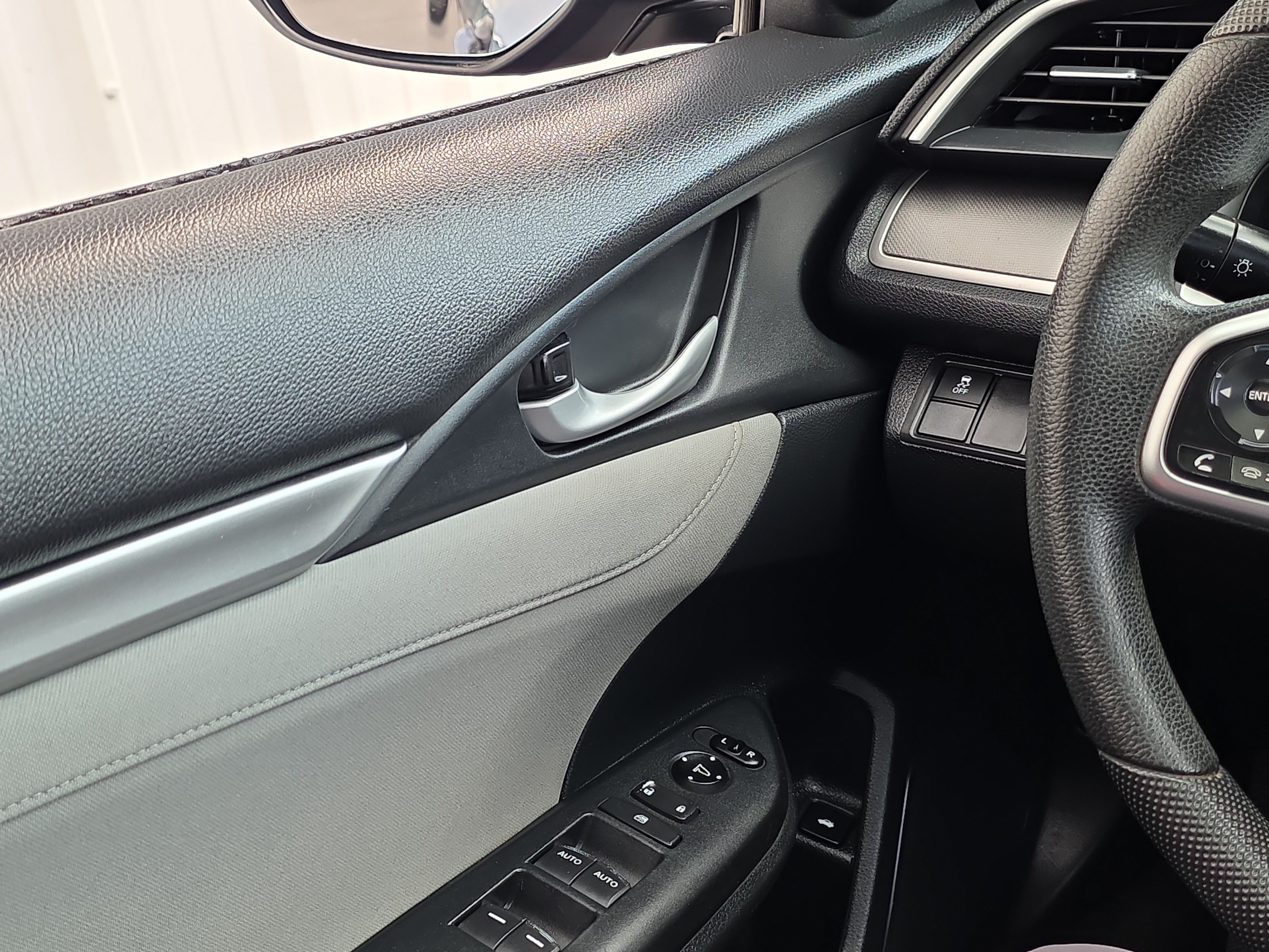 Used 2018 Honda Civic EX image 23