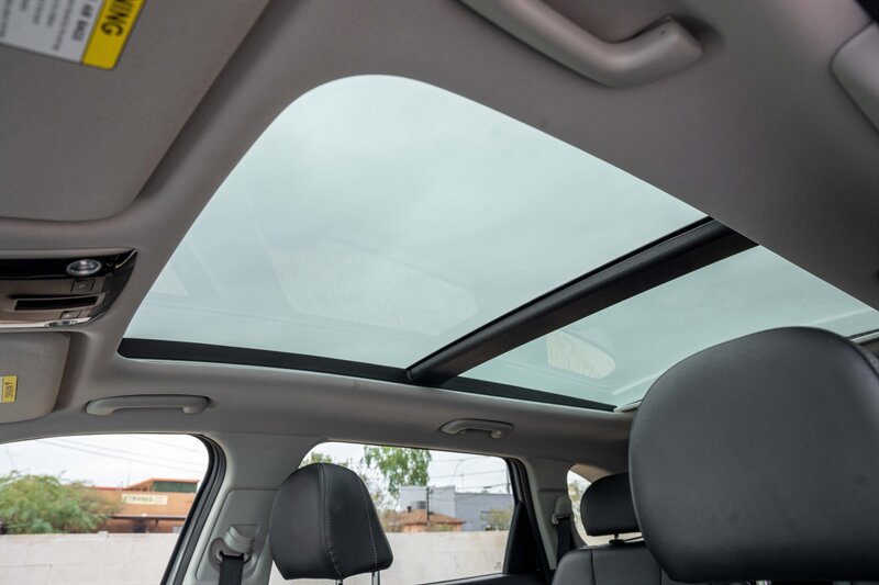 Used 2023 Kia Sorento SX FWD image 10