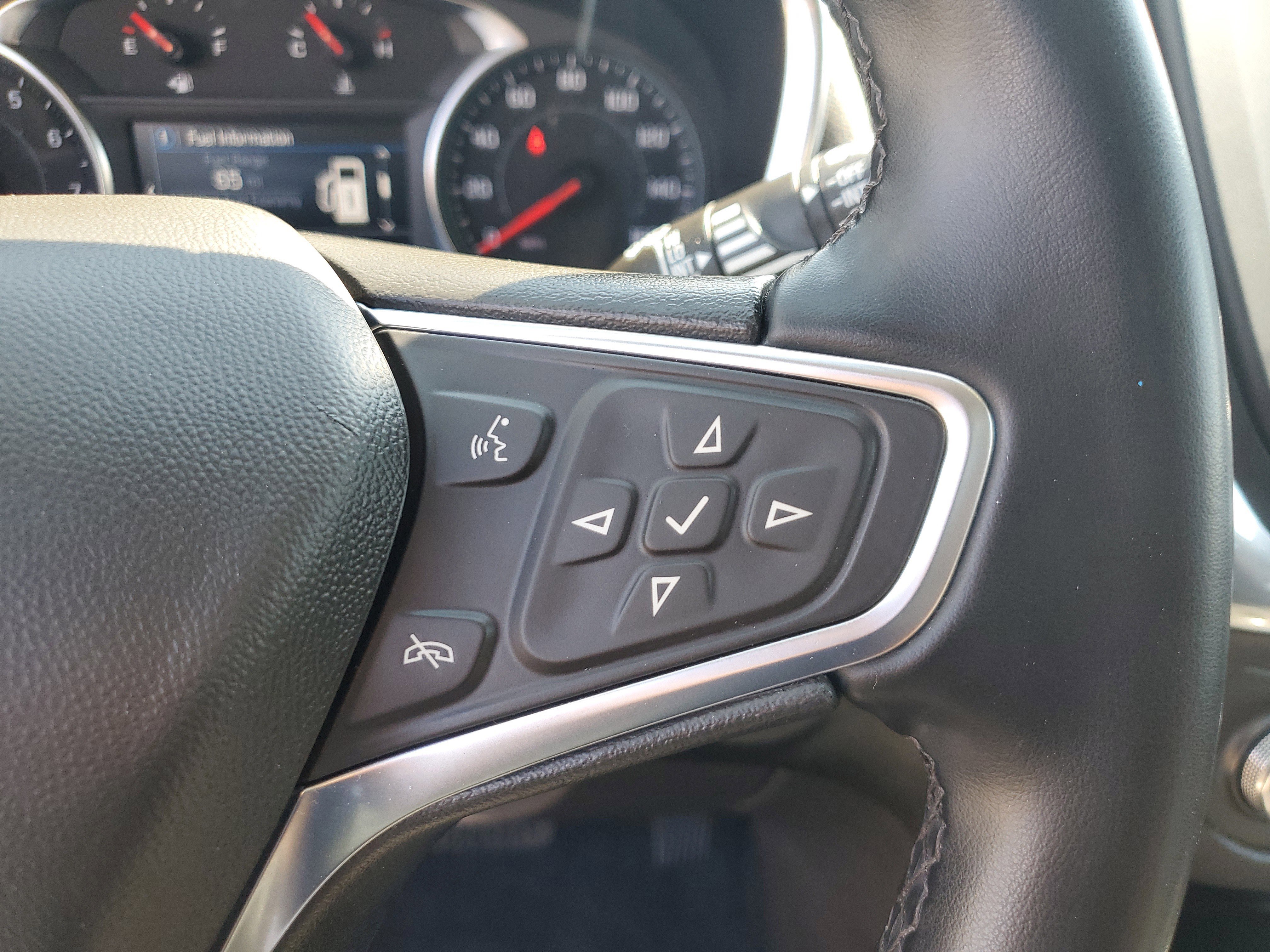 Used 2024 Chevrolet Equinox LT image 27
