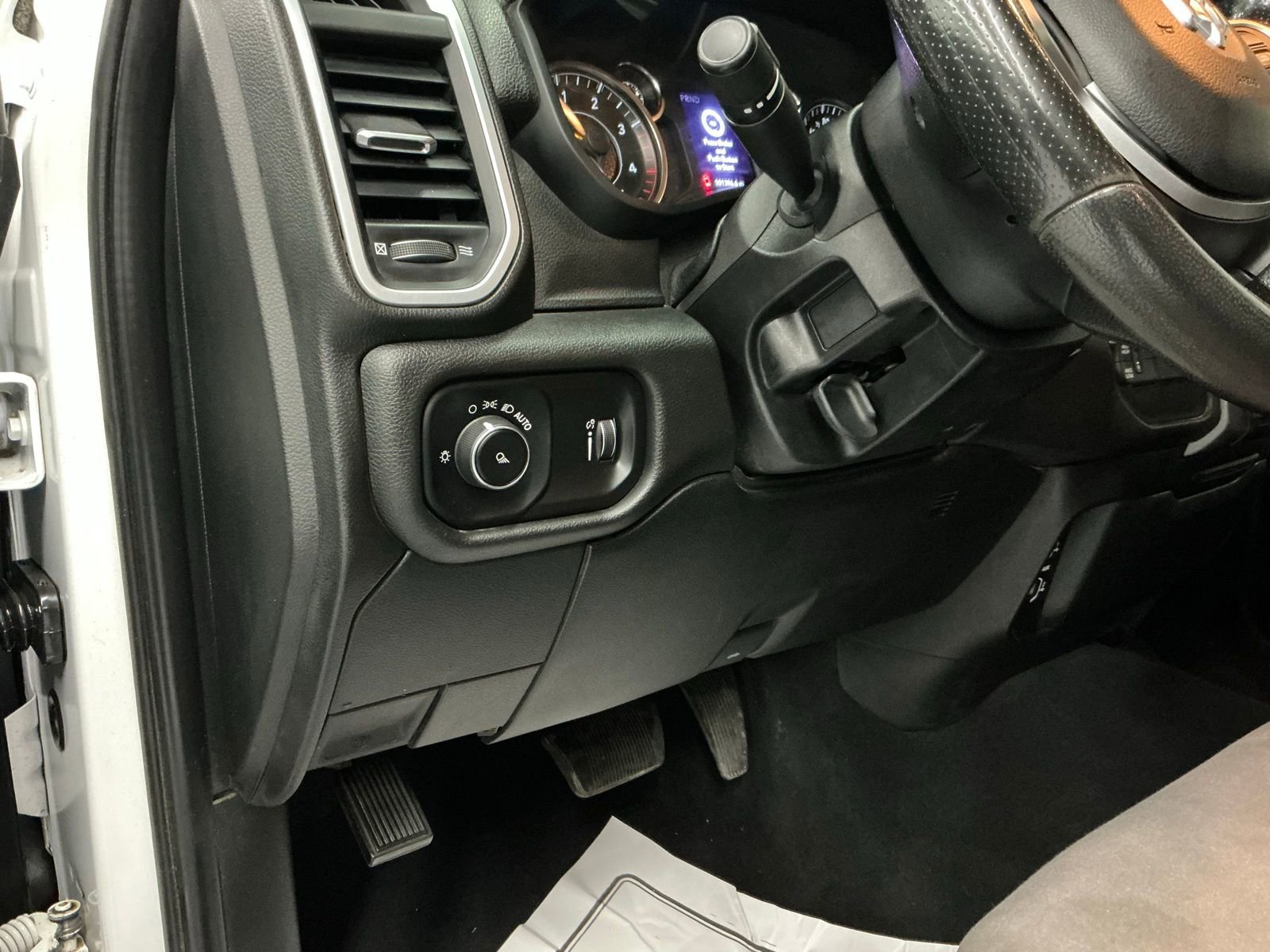 Used 2021 RAM 3500 Big Horn image 16