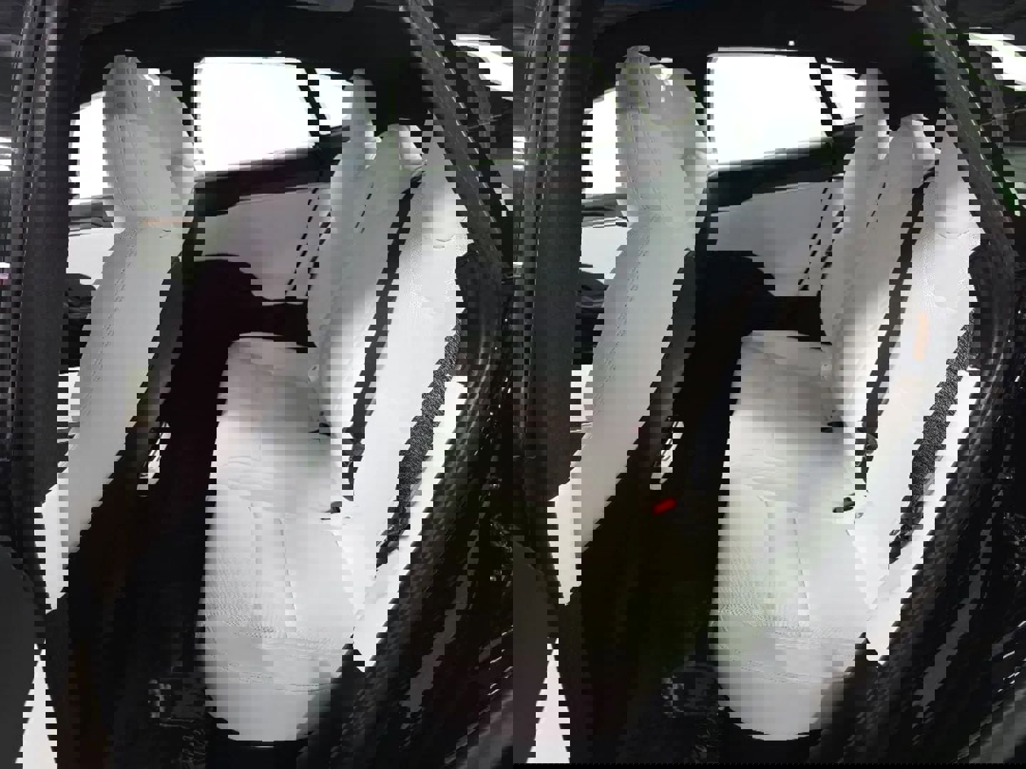 Used 2023 Tesla Model S image 10