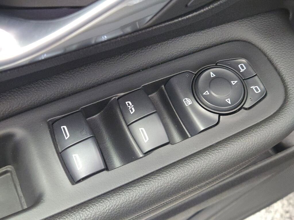 Certified 2024 GMC Terrain SLE image 23