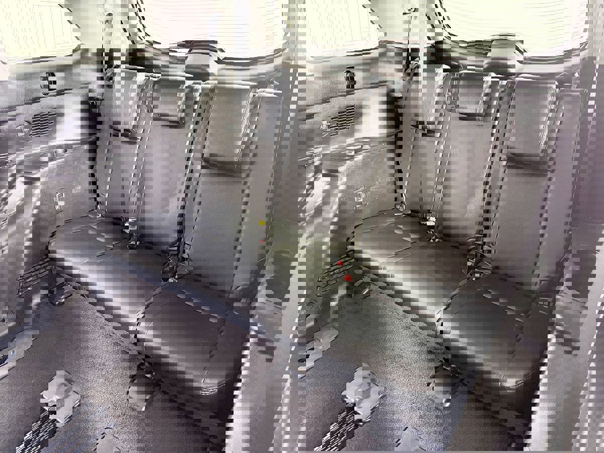 Used 2018 Toyota Highlander Limited image 39