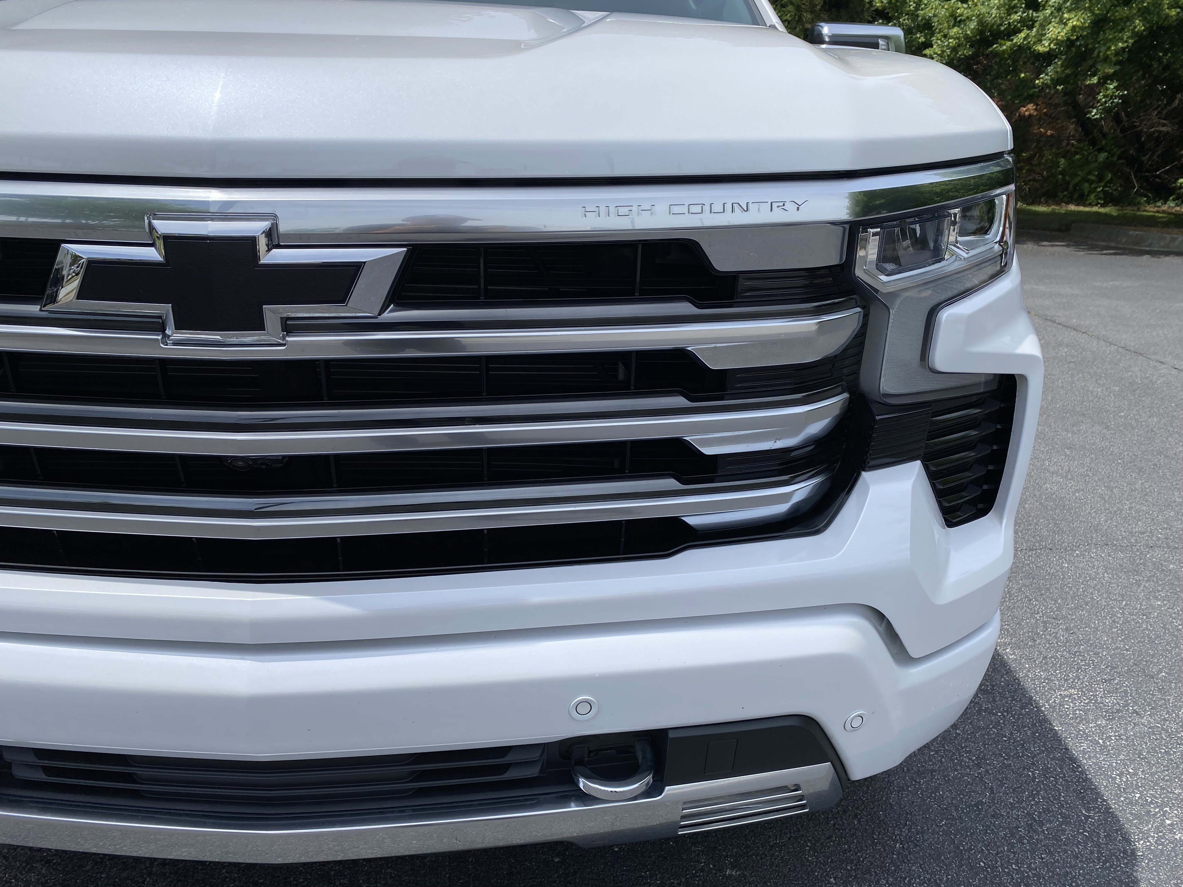 Used 2024 Chevrolet Silverado 1500 High Country w/ Technology Package AWD/4WD image 14