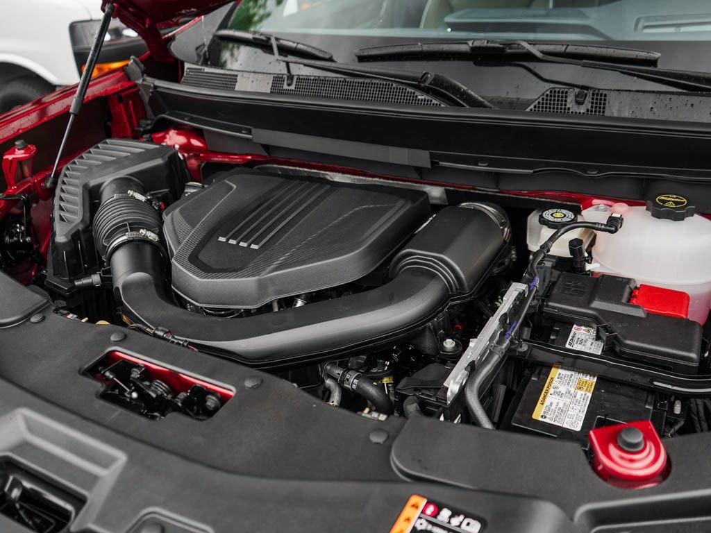 New 2027 GMC Acadia Denali Ultimate w/ LPO, Floor Liner Package AWD/4WD image 7