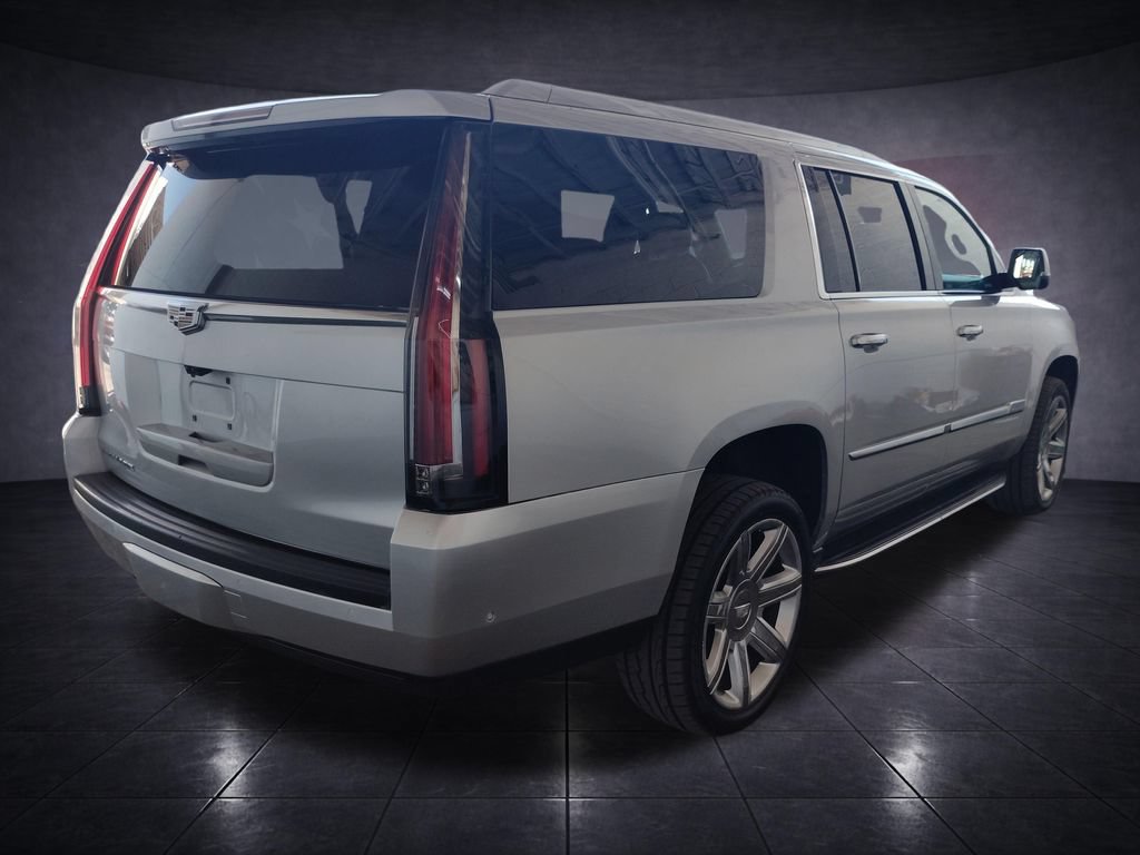 Used 2020 Cadillac Escalade ESV Luxury RWD image 5