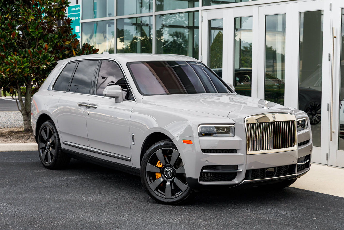 Certified 2024 Rolls-Royce Cullinan w/ Interior Detailing Package AWD/4WD image 28