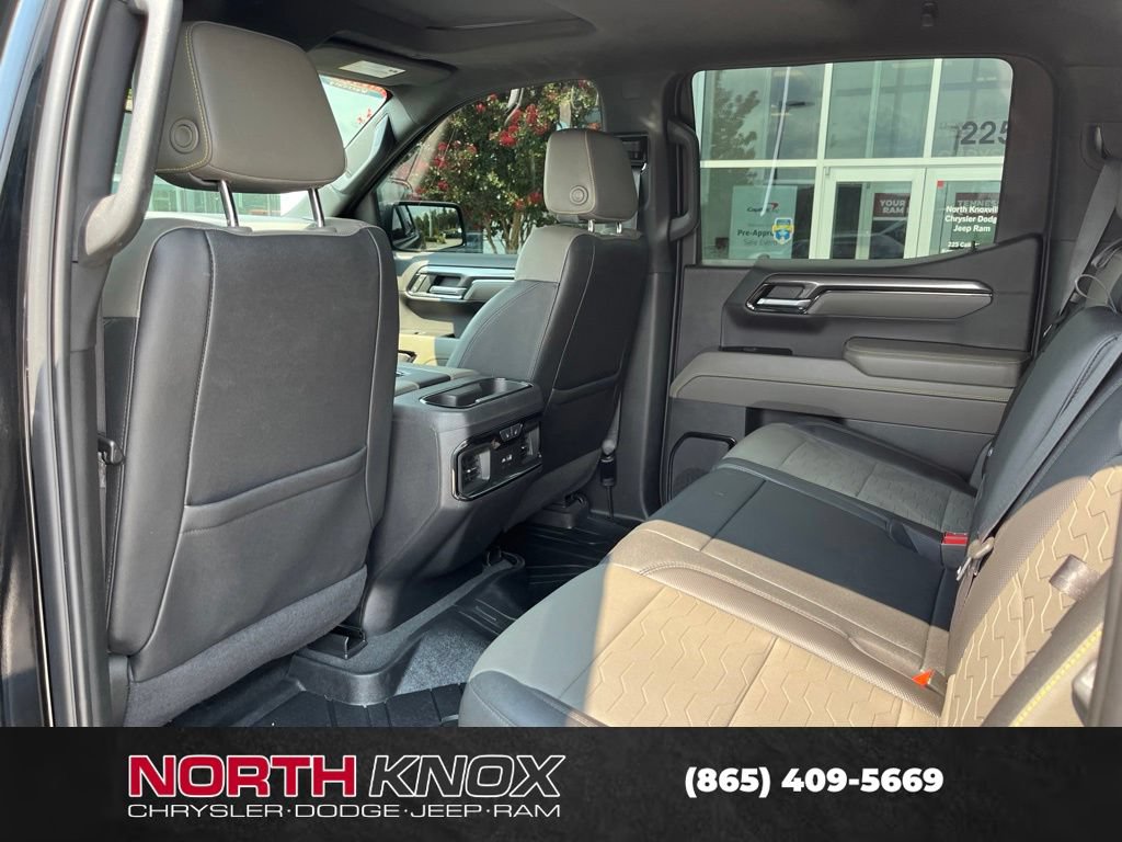 Used 2022 Chevrolet Silverado 1500 ZR2 w/ Technology Package AWD/4WD image 17