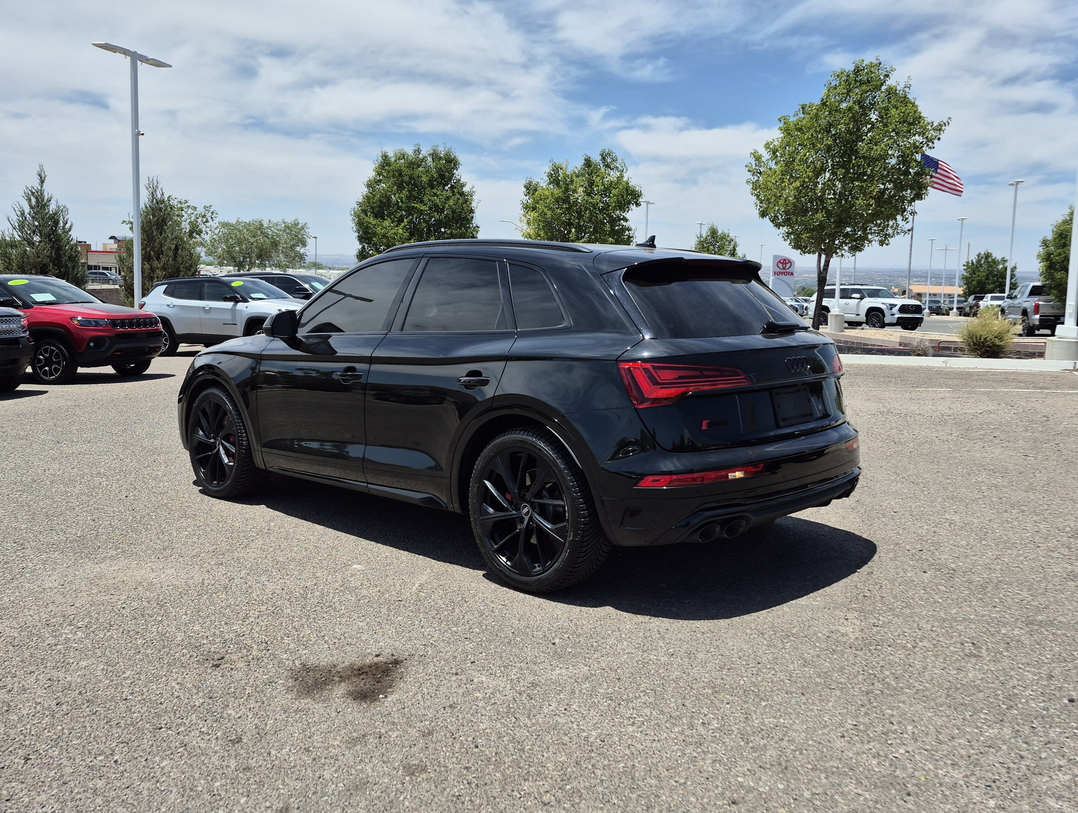 Used 2022 Audi SQ5 Premium Plus AWD/4WD image 3