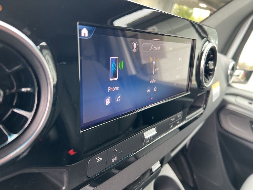 Used 2025 Mercedes-Benz Sprinter 2500 image 17