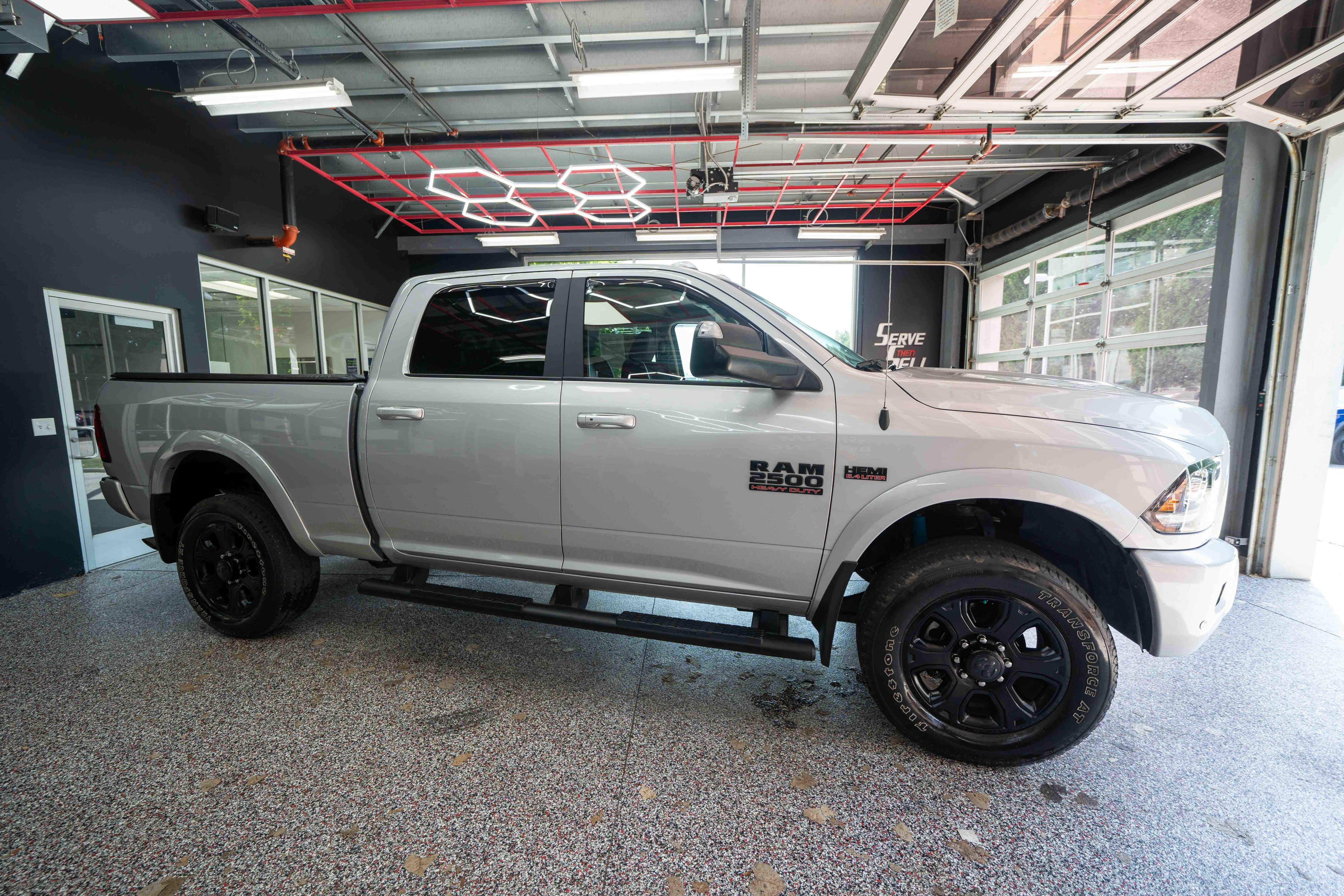Used 2018 RAM 2500 Laramie w/ Sport Appearance Group AWD/4WD image 5