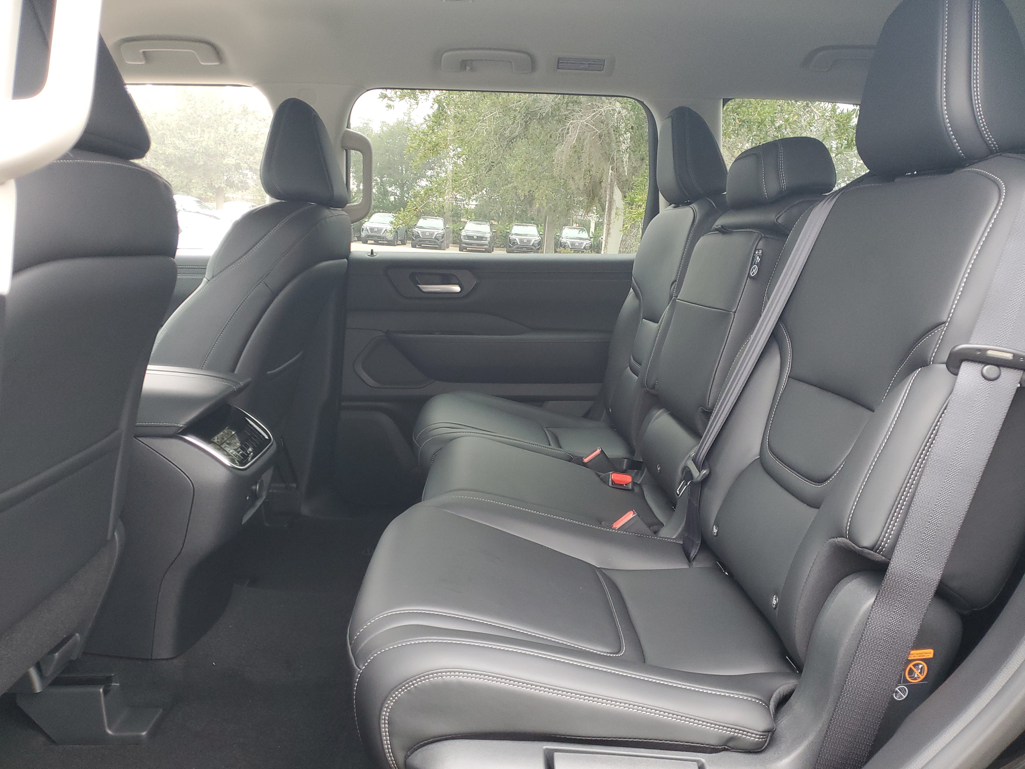 New 2026 Nissan Armada SV AWD/4WD image 10