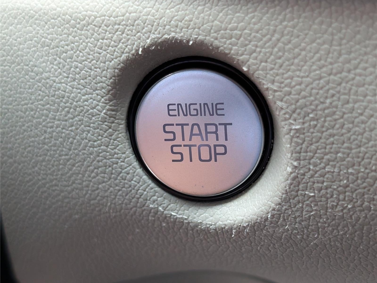 Used 2024 Kia Sorento S FWD image 24