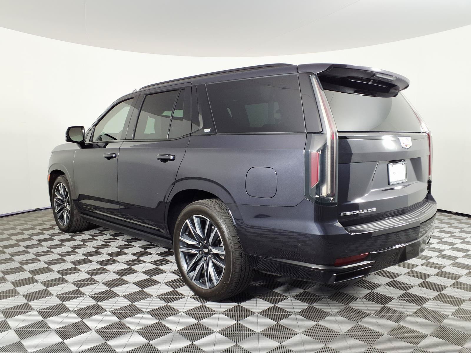Certified 2023 Cadillac Escalade Sport Platinum RWD image 6