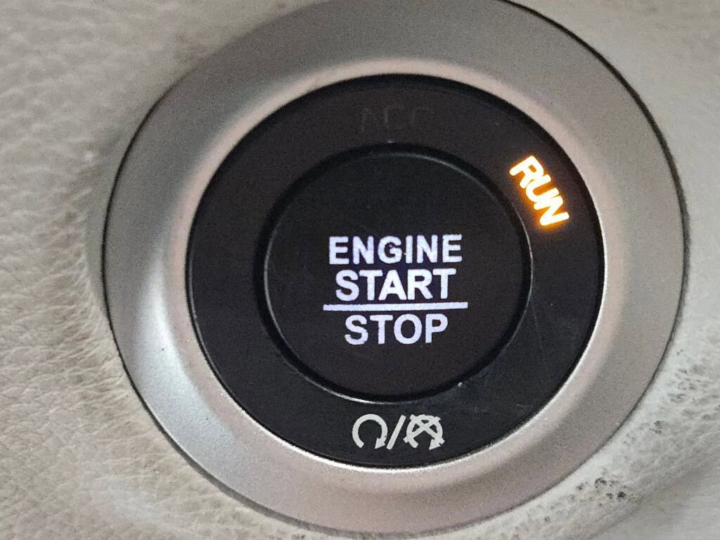 Used 2022 Chrysler Pacifica Limited FWD image 30