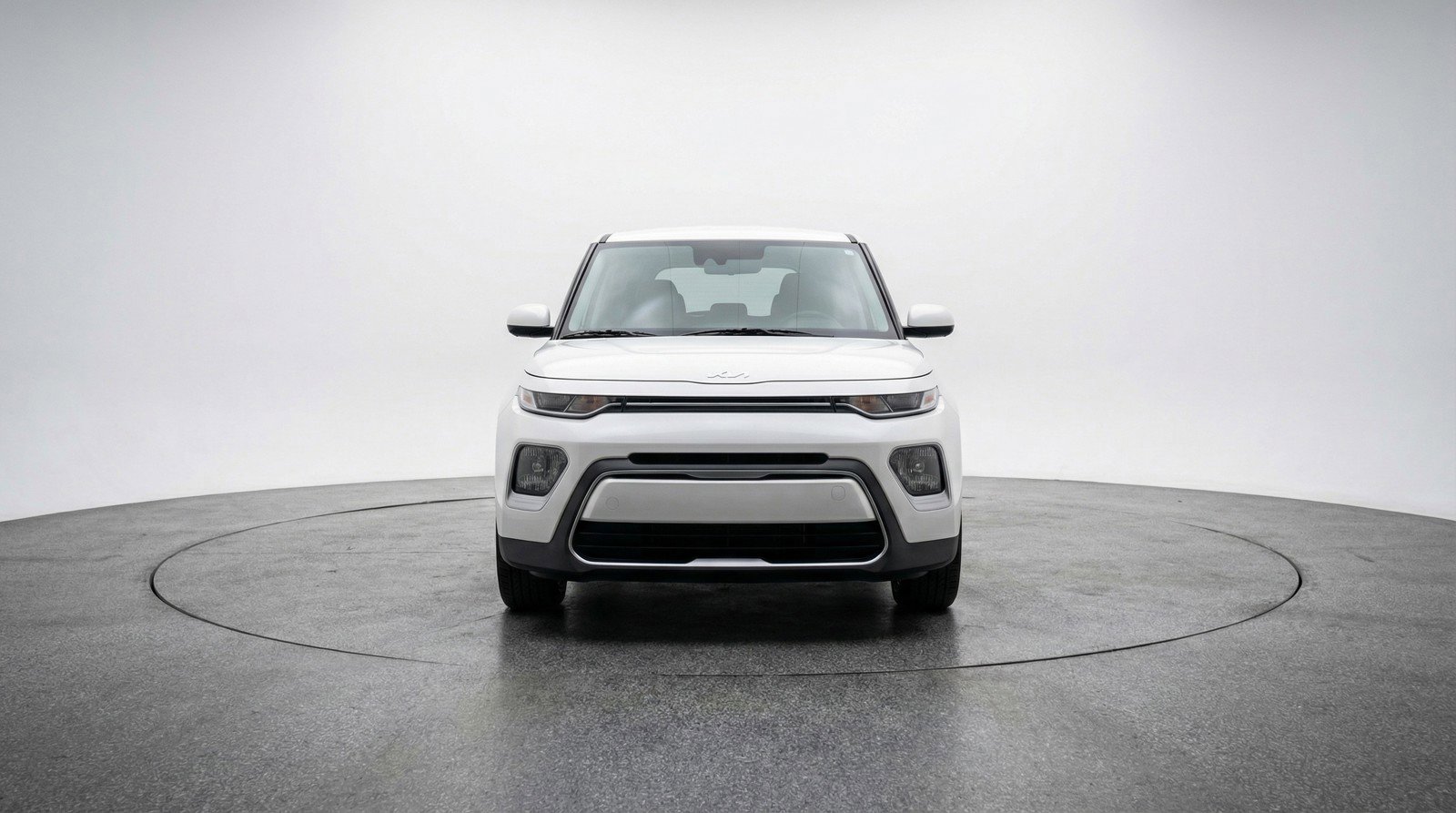 Used 2025 Kia Soul LX w/ LX Technology Package FWD image 2