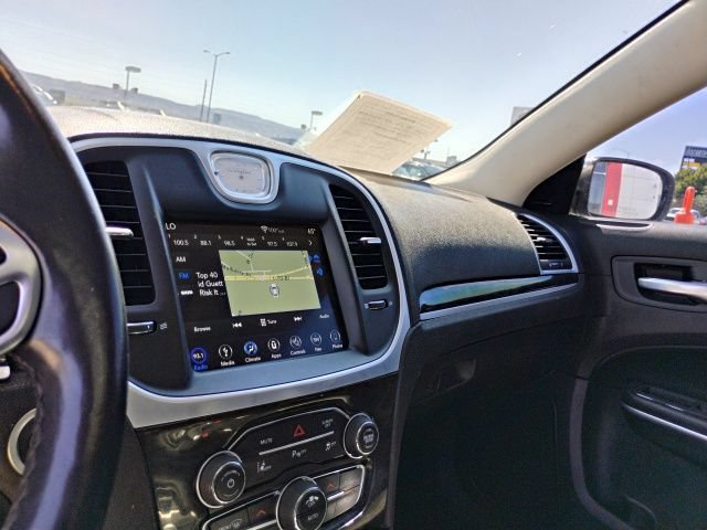 Used 2019 Chrysler 300 Limited w/ Safetytec Plus Group RWD image 22