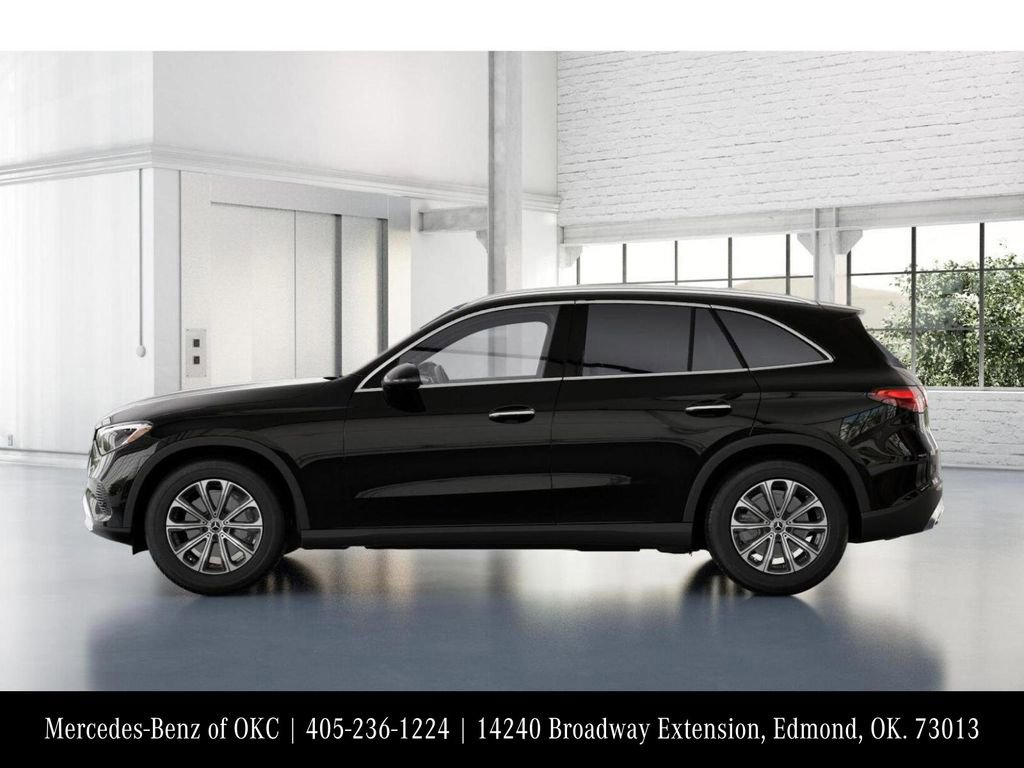 Used 2026 Mercedes-Benz GLC 300 4MATIC image 34
