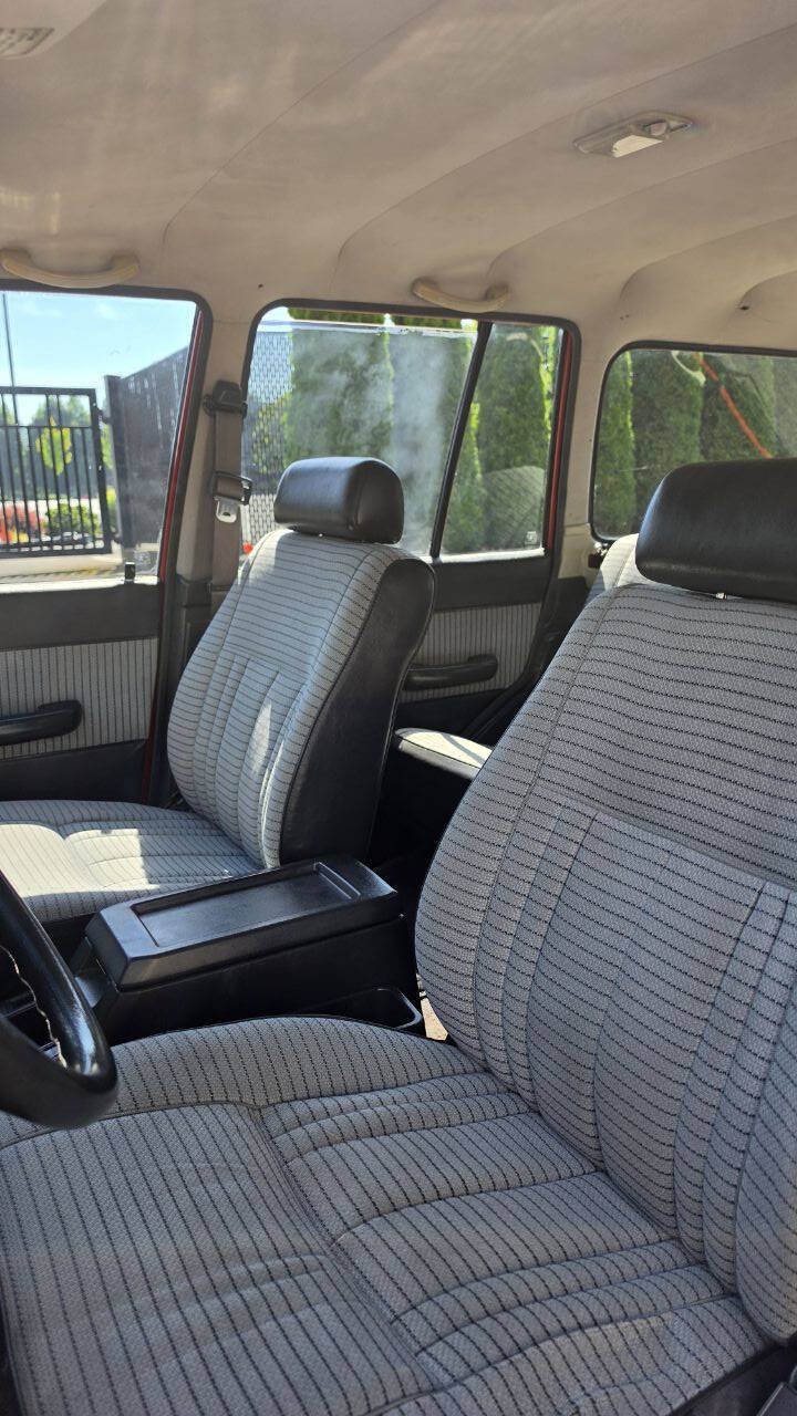 Used 1988 Toyota Land Cruiser AWD/4WD image 10
