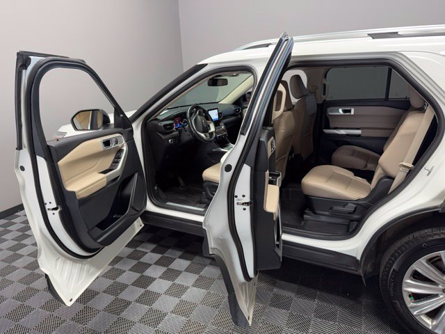 Used 2021 Ford Explorer Limited w/ Hybrid Equipment Group 310A AWD/4WD image 13