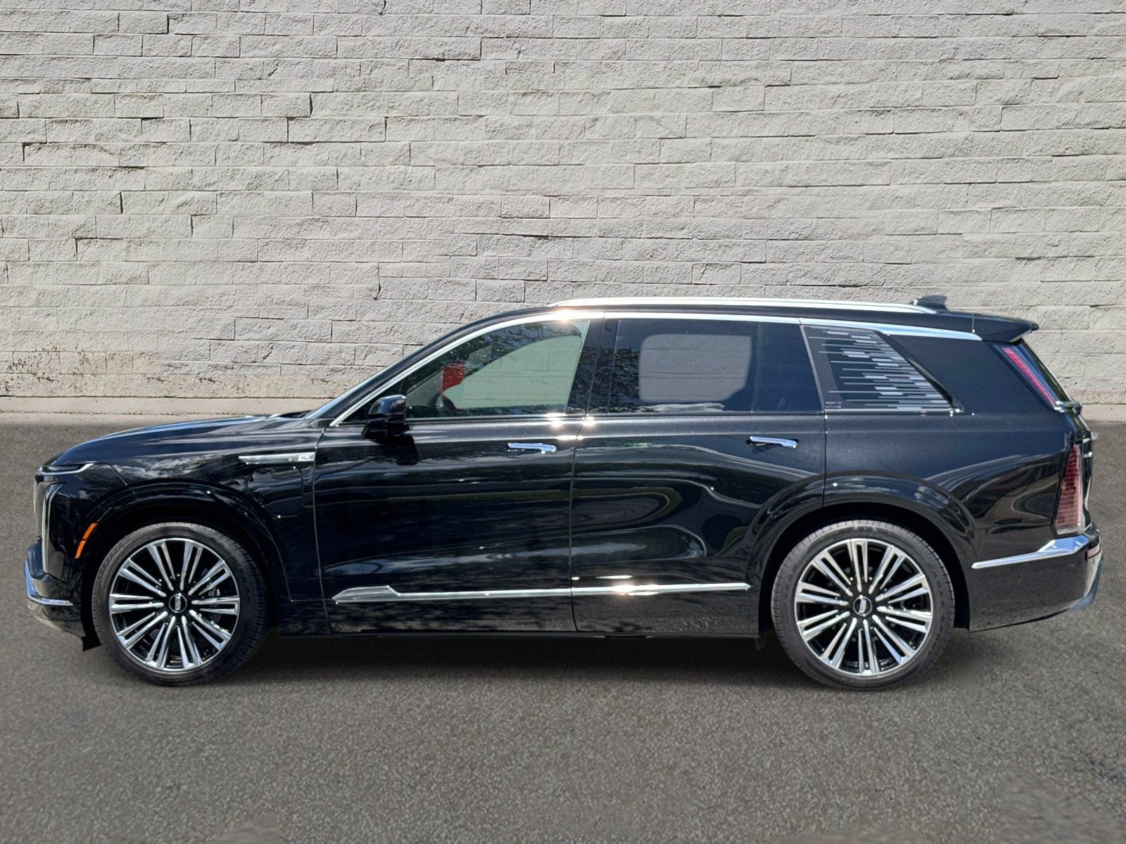 New 2026 Cadillac Vistiq Premium Luxury w/ LPO, Floor Liner Package AWD/4WD image 2