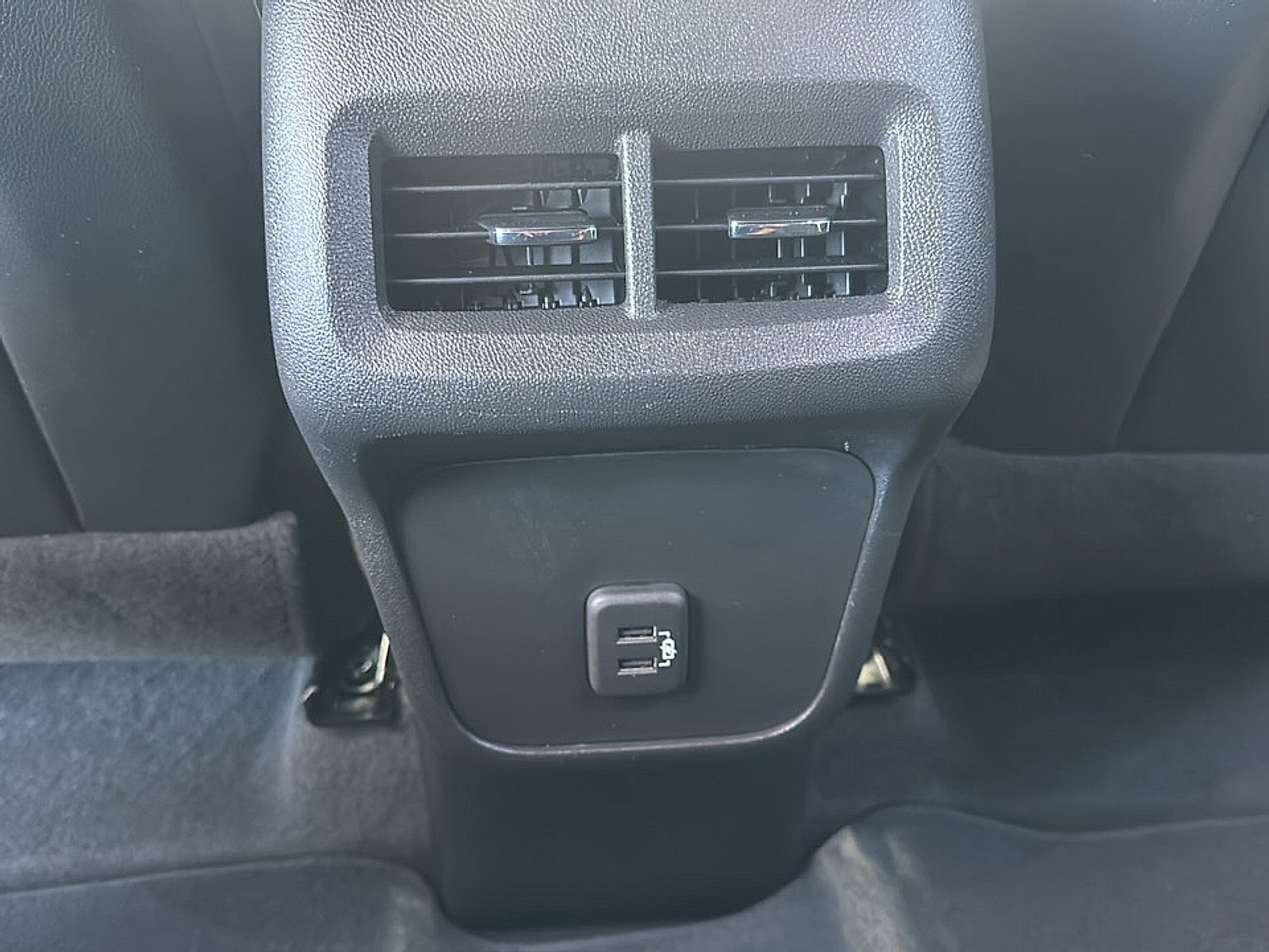 Used 2024 Chevrolet Equinox RS w/ LPO, Cargo Package FWD image 21