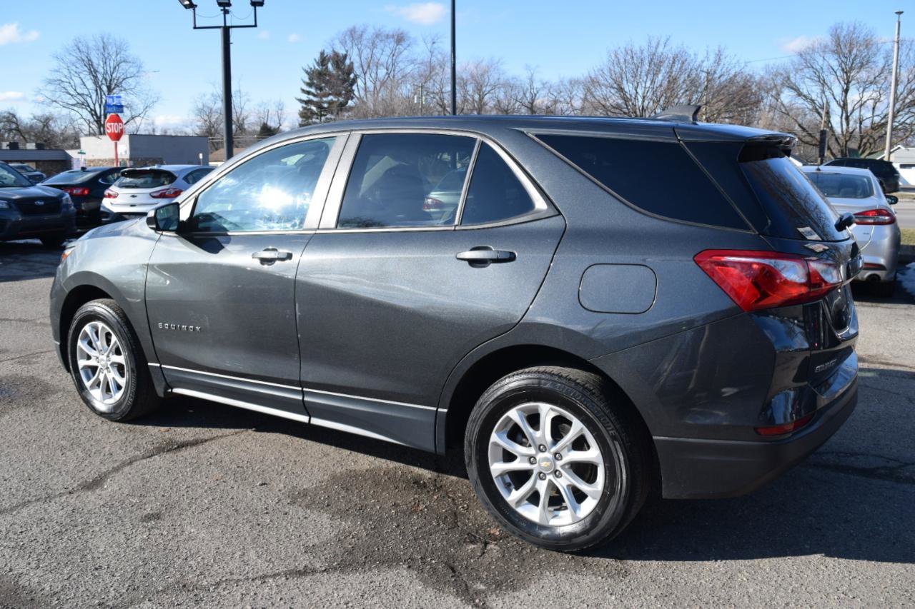 Used 2020 Chevrolet Equinox LS w/ LS Convenience Package image 10