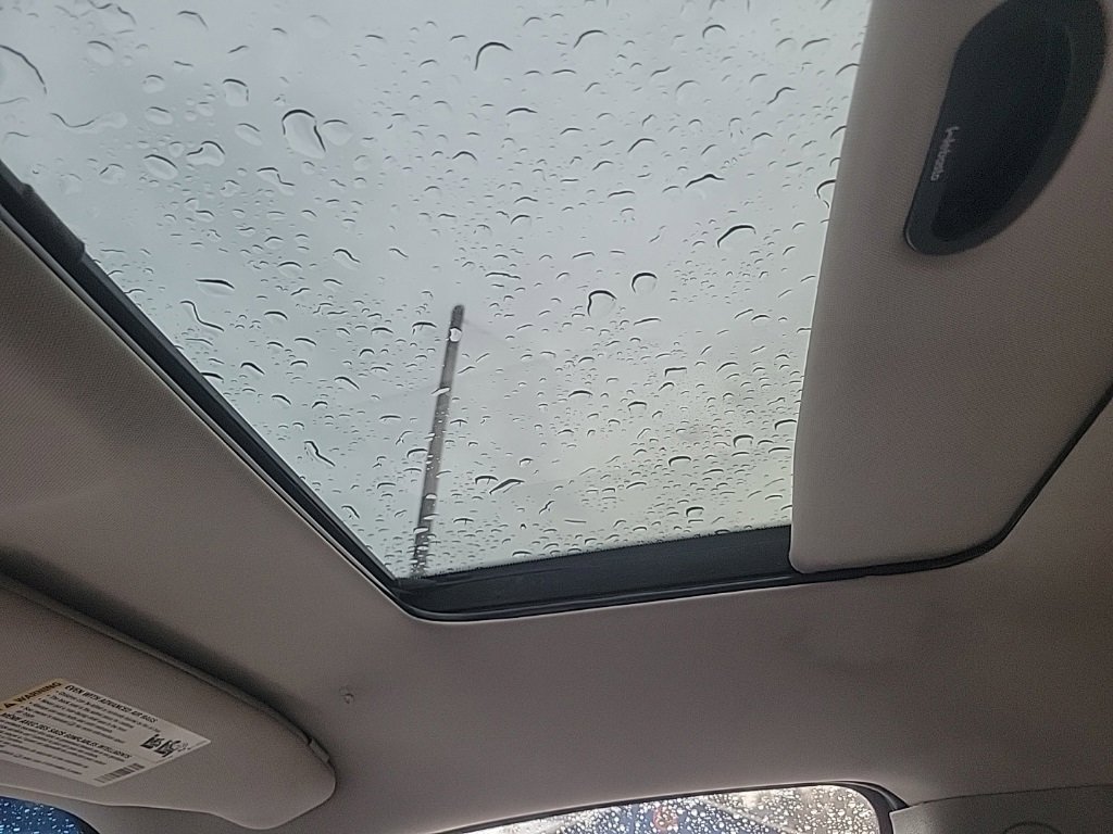 Used 2006 Chevrolet HHR LT w/ Preferred Equipment Group image 16