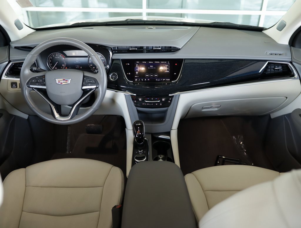 Used 2025 Cadillac XT6 Premium Luxury image 20