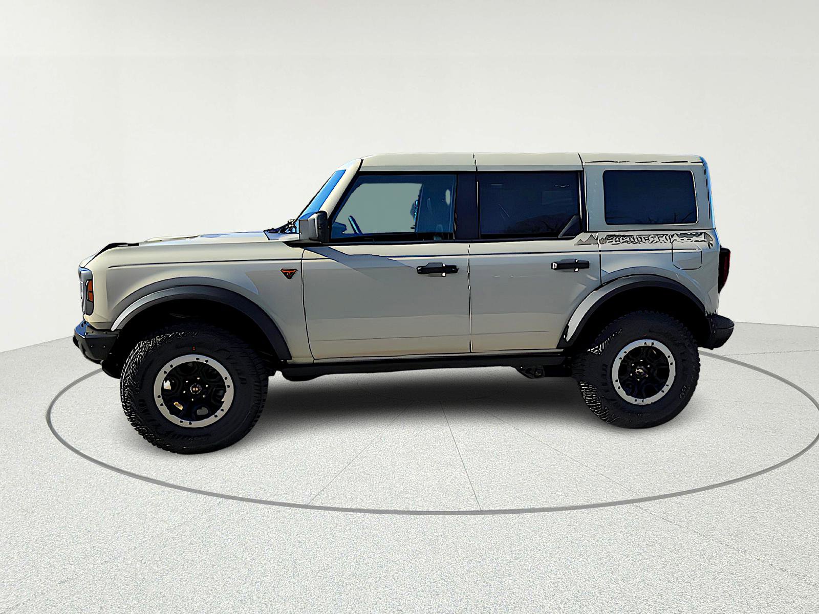 New 2025 Ford Bronco Badlands w/ Sasquatch Package image 4