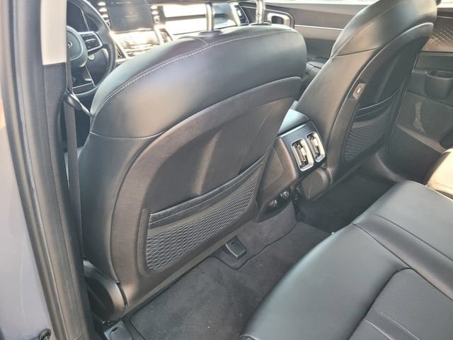 Used 2021 Kia Sorento S w/ Panoramic Sunroof Package AWD/4WD image 12