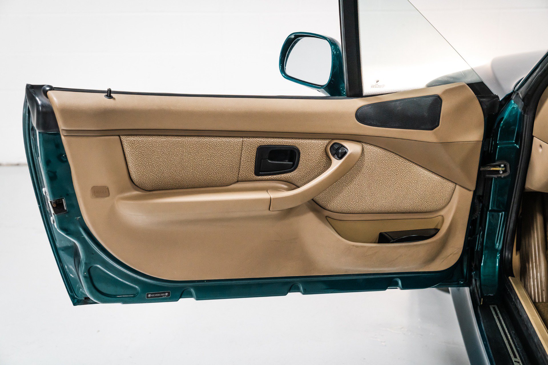 Used 1999 BMW Z3 2.5i RWD image 12