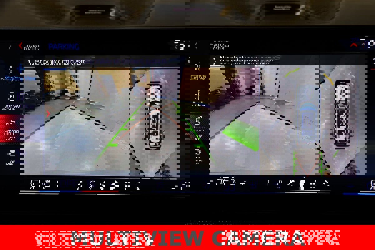 Used 2024 BMW X7 M60i image 17