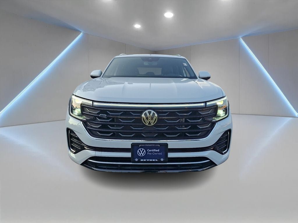 Used 2024 Volkswagen Atlas Cross Sport SEL R-Line AWD/4WD image 2