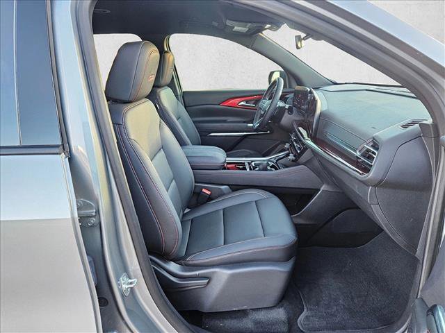 Used 2025 Chevrolet Traverse Z71 w/ Driver Confidence Package image 18