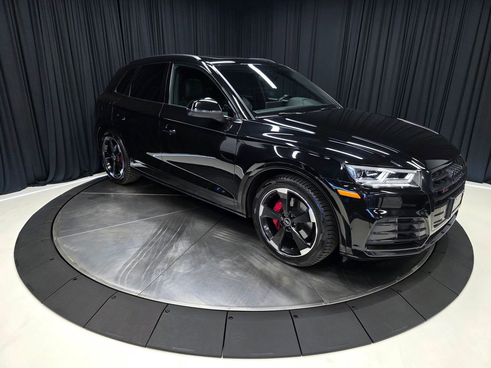 Used 2020 Audi SQ5 Premium Plus w/ Premium Plus Package AWD/4WD image 14