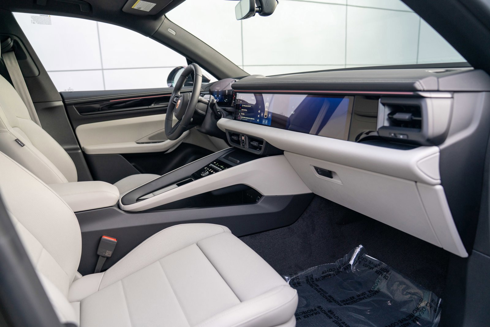 New 2026 Porsche Macan 4 Electric AWD/4WD image 24