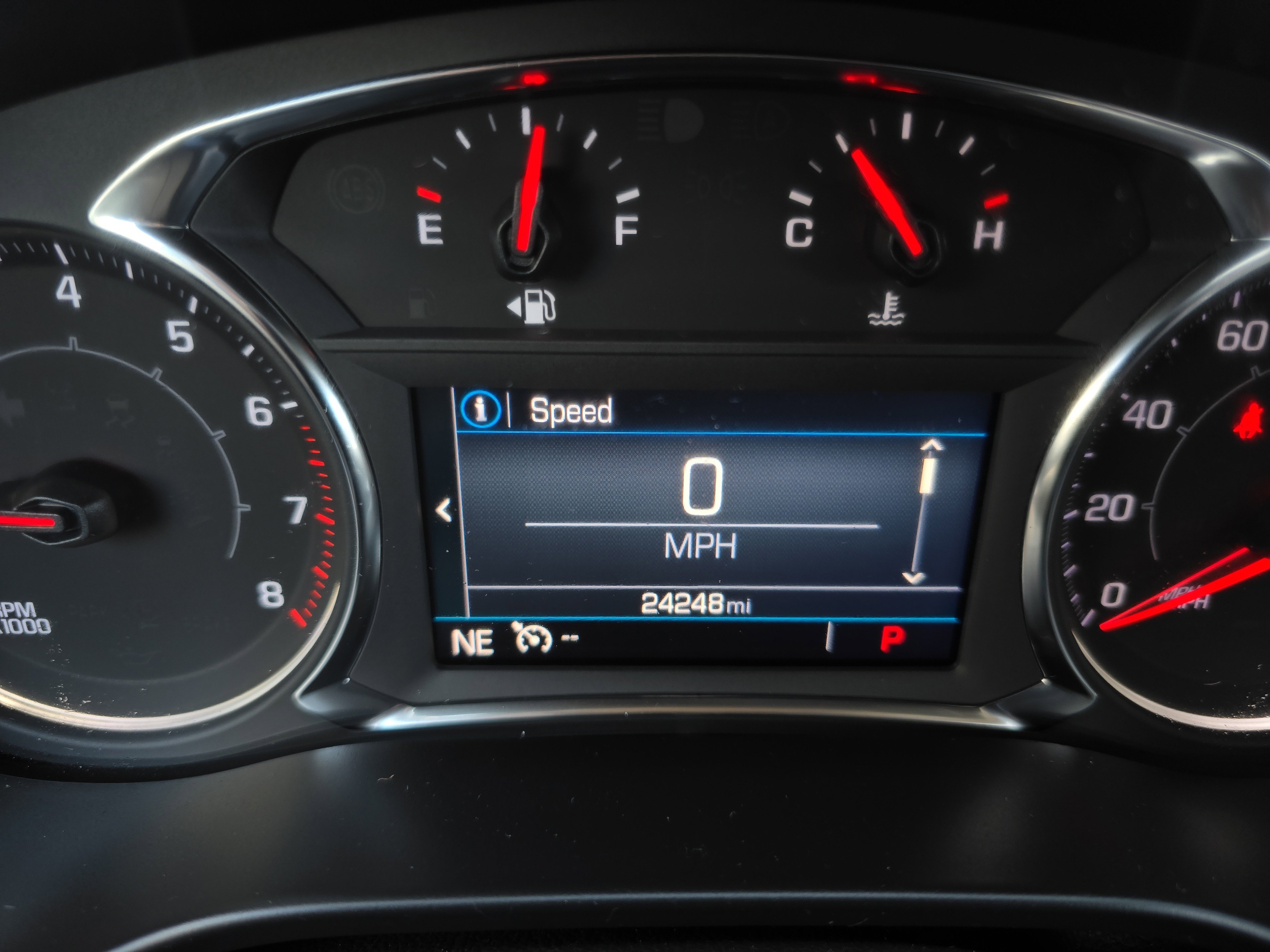 Used 2023 GMC Acadia SLE w/ Driver Convenience Package image 24