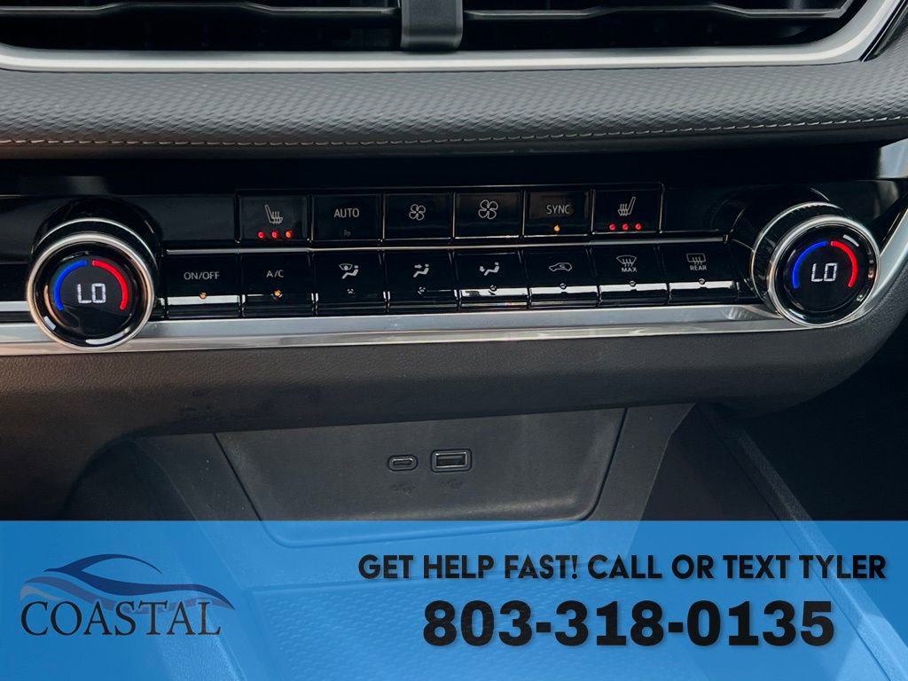 Used 2025 Chevrolet Equinox LT w/ Convenience Package II image 47