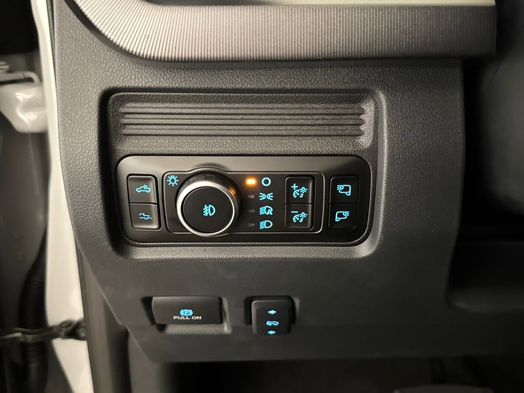 New 2025 Ford F250 Platinum w/ Tremor Off-Road Package image 25