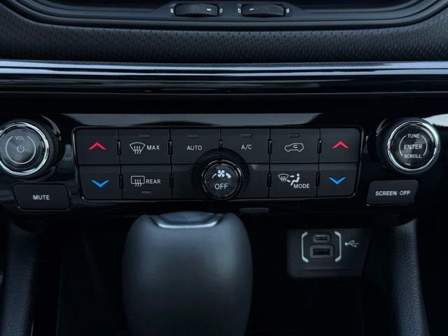 New 2026 Jeep Compass Latitude w/ Sun and Sound Group image 33