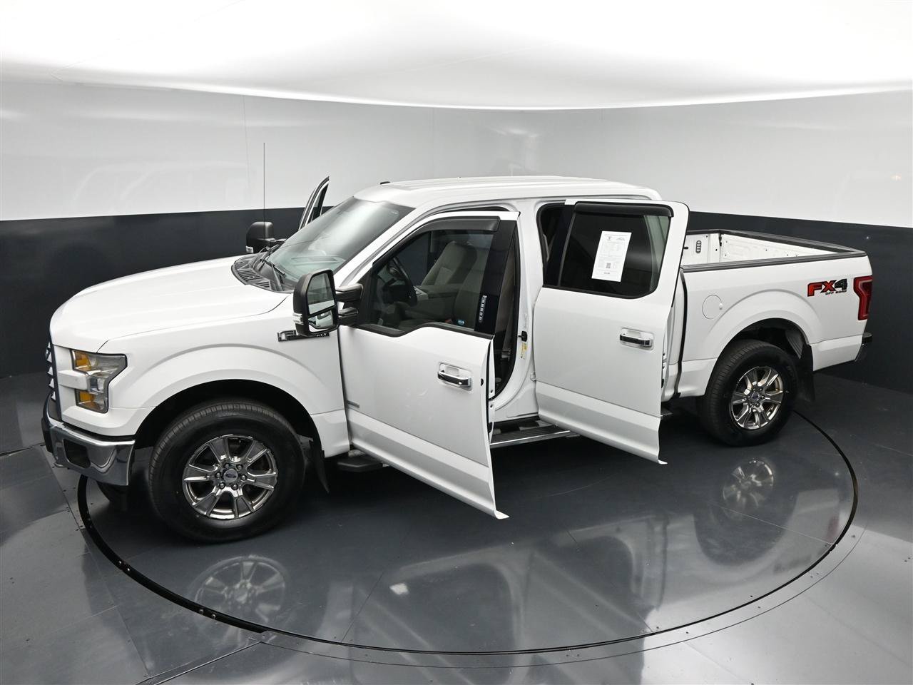 Used 2017 Ford F150 XLT w/ Equipment Group 302A Luxury AWD/4WD image 26