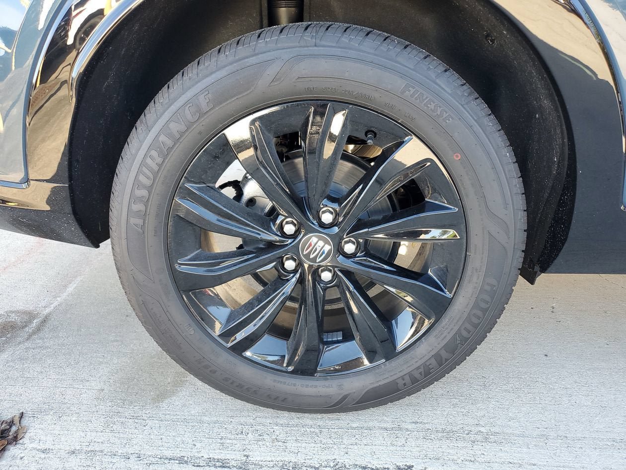 New 2026 Buick Envista Sport Touring w/ Convenience II Package FWD image 6